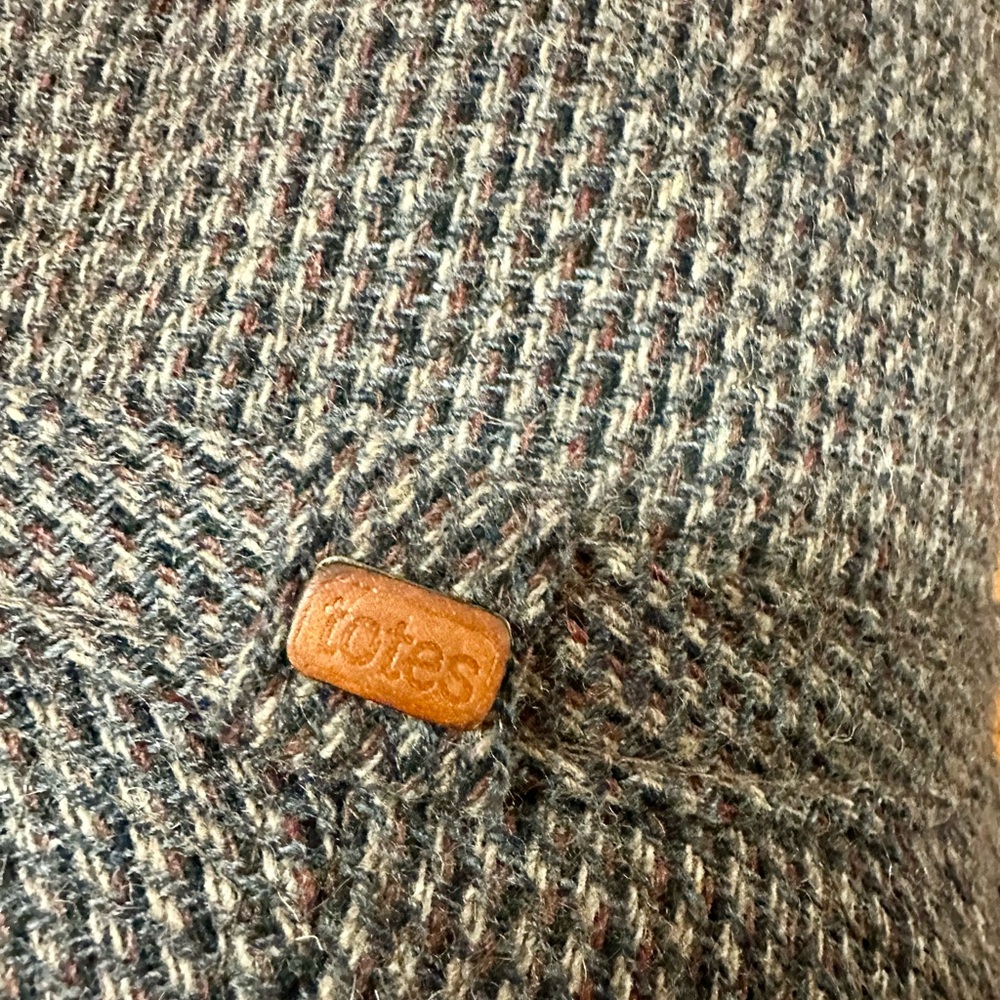 totes Charcoal Woven Men's Hat - Picture 2 of 9